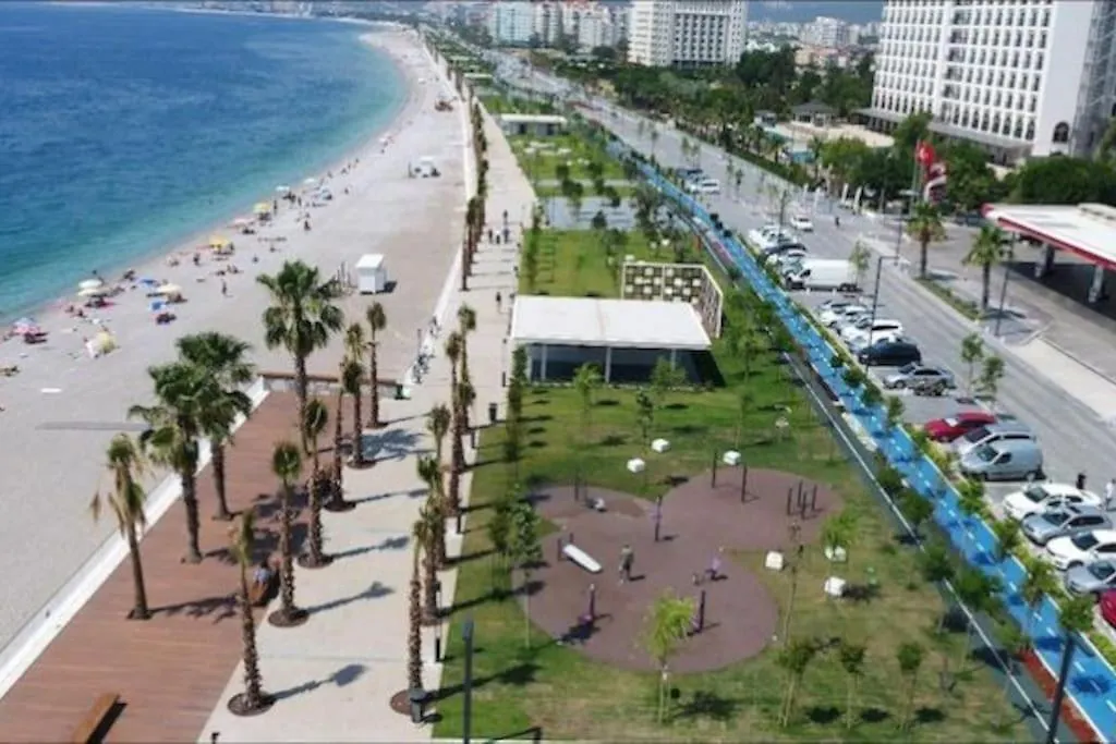 Appartement Merkezi, Sik, Denize 3 Km Kueltuer Kafeler Cad. 2 Dk '13' Antalya